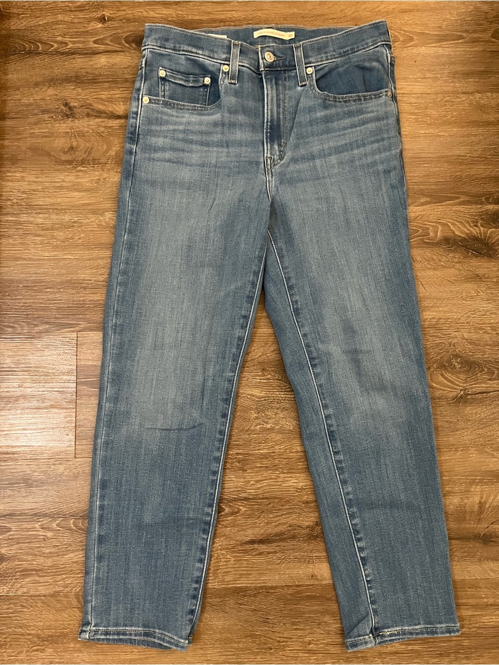Levi 724 Light Wash Crop Straight Jeans